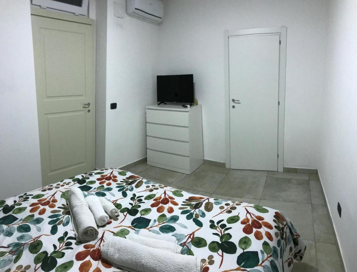 Hotel Nadyle House à Naples Extérieur photo